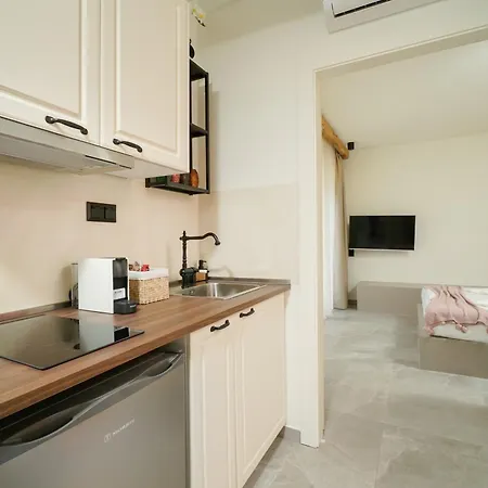 Aigaio Hotel *